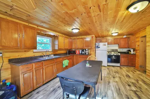 Kitchen - 624 N 10th St, Brainerd, MN 56401 photo 1 of 2
