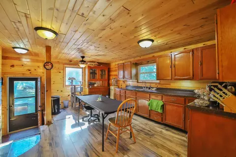 Entry Way - 624 N 10th St, Brainerd, MN 56401 photo 1 of 3
