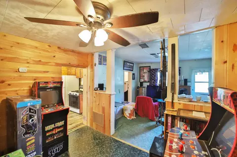 Entry Way - 624 N 10th St, Brainerd, MN 56401 photo 2 of 3
