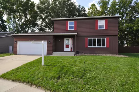 4015 Mary Ln NW, Rochester, MN 55901