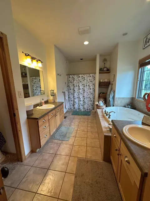 Bath - 2980 County Road 101, Hendricks, MN 56136 photo 3 of 5