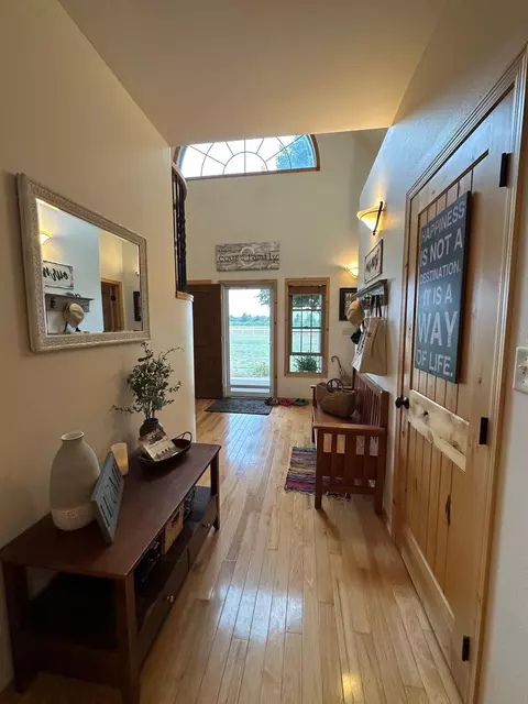 Entry Way - 2980 County Road 101, Hendricks, MN 56136 photo 1 of 6