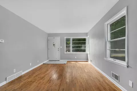 Living - 122 30th Ave N, Saint Cloud, MN 56303 photo 1 of 3