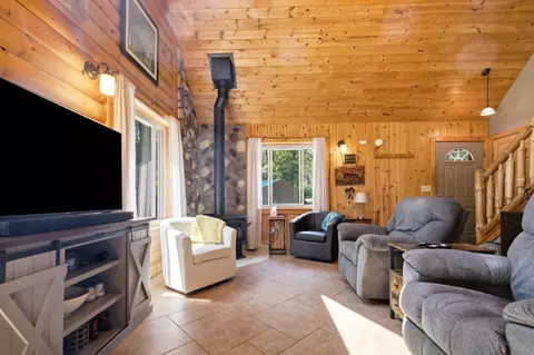 Living - 302 State 84 NW, Pine River, MN 56474 photo 4 of 6