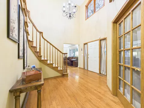 Entry Way - 2527 Colony Cir, Saint Cloud, MN 56303 photo 2 of 5