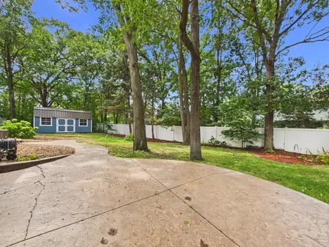 Exterior - 2527 Colony Cir, Saint Cloud, MN 56303 photo 5 of 12