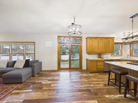 Living - 2527 Colony Cir, Saint Cloud, MN 56303 photo 1 of 6