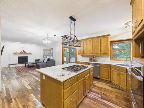 Kitchen - 2527 Colony Cir, Saint Cloud, MN 56303 photo 6 of 7