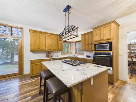 Kitchen - 2527 Colony Cir, Saint Cloud, MN 56303 photo 5 of 7
