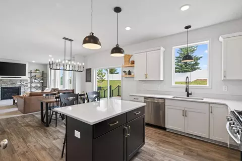 Kitchen - 972 Forest Edge Cir, Jordan, MN 55352 photo 2 of 3