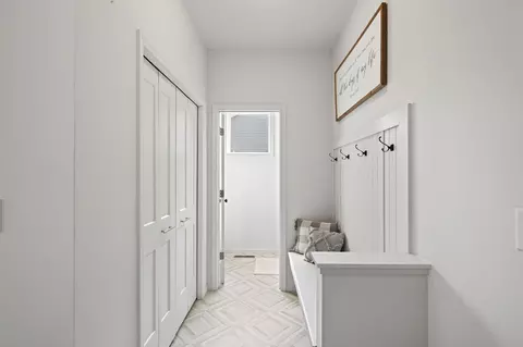Entry Way - 972 Forest Edge Cir, Jordan, MN 55352 photo 3 of 4