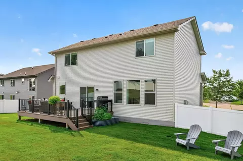 Exterior - 972 Forest Edge Cir, Jordan, MN 55352 photo 6 of 10
