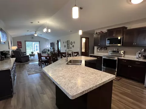 Kitchen - 836 Holton Ave, Brainerd, MN 56401 photo 3 of 4