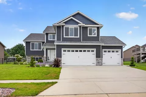 886 Portsmith Dr NW, Rochester, MN 55901