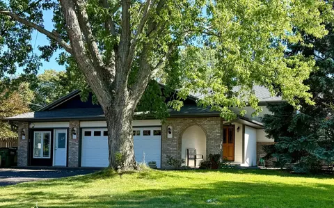 998 99th Ln NE, Blaine, MN 55434