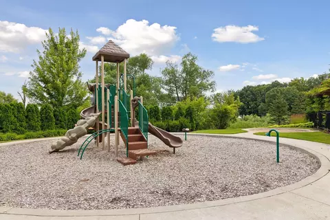 View/Area - 4605 Sunset Ln, Excelsior, MN 55331 photo 4 of 6