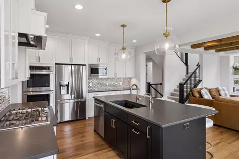 Kitchen - 4605 Sunset Ln, Excelsior, MN 55331 photo 5 of 6
