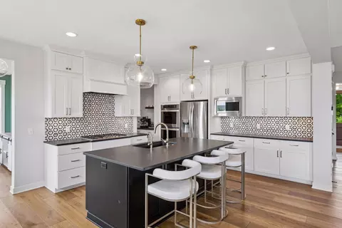 Kitchen - 4605 Sunset Ln, Excelsior, MN 55331 photo 2 of 6