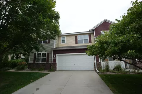 1919 Sierra Dr #1401, Hastings, MN 55033