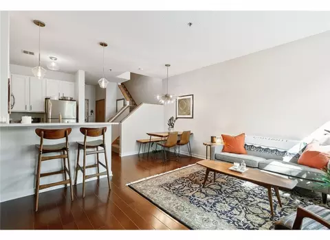 615 N 1st St #115, Minneapolis, MN 55401