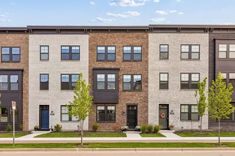 900 Mount Curve Blvd # D, Saint Paul, MN 55116
