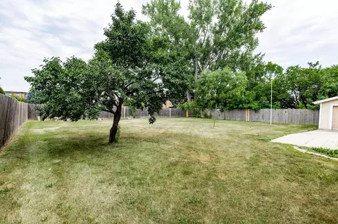 Exterior - 2544 Arrowhead Rd S, Fargo, ND 58103 photo 4 of 7