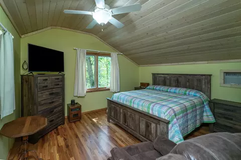 Bedroom - 50326 217th Ave, Mcgregor, MN 55760 photo 4 of 5