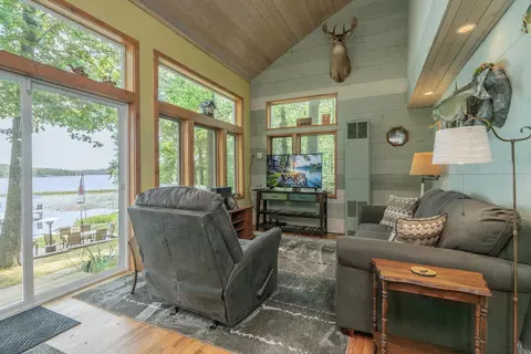Living - 50326 217th Ave, Mcgregor, MN 55760 photo 2 of 4