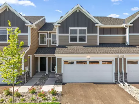 4026 Hayward Ave N, Oakdale, MN 55128