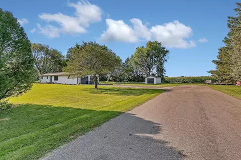 Exterior - 1060 44th St SE, Willmar, MN 56201 photo 3 of 4