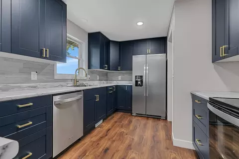 Kitchen - 1060 44th St SE, Willmar, MN 56201 photo 3 of 4