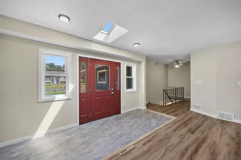 Entry Way - 7101 Willow Rd, Maple Grove, MN 55369 photo 2 of 3