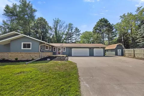 7101 Willow Rd, Maple Grove, MN 55369