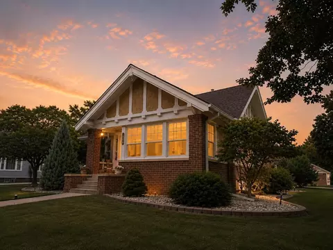 Exterior - 1325 6th Ave N, Windom, MN 56101 photo 2 of 6