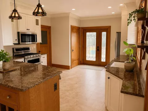 Entry Way - 1325 6th Ave N, Windom, MN 56101 photo 1 of 1