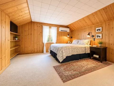 Bedroom - 1325 6th Ave N, Windom, MN 56101 photo 4 of 5