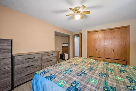 Bedroom - 21946 Oak Heights Cir, Cold Spring, MN 56320 photo 6 of 8