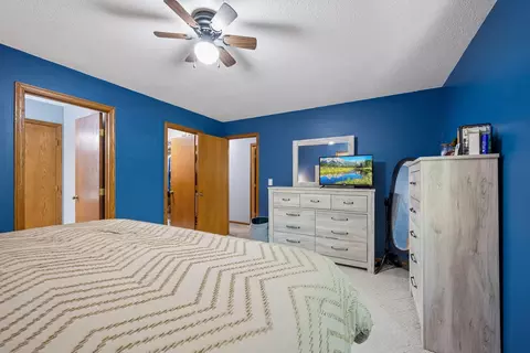 Bedroom - 21946 Oak Heights Cir, Cold Spring, MN 56320 photo 2 of 8