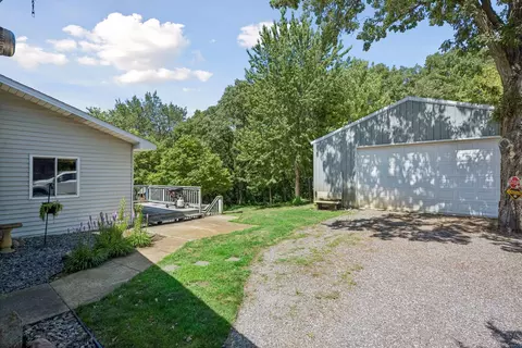 Exterior - 21946 Oak Heights Cir, Cold Spring, MN 56320 photo 11 of 12