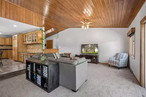 Living - 21946 Oak Heights Cir, Cold Spring, MN 56320 photo 2 of 4