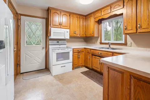 Kitchen - 33953 124th Ave, Avon, MN 56310 photo 1 of 1
