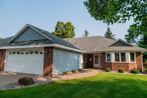 7020 24th St N, Oakdale, MN 55128