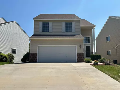 8497 Savanna Oaks Ln, Woodbury, MN 55125