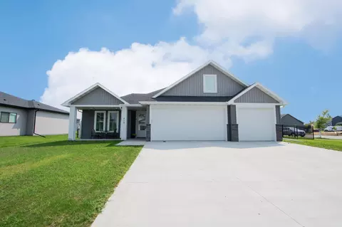 Exterior - 428 Audrey Dr, Mapleton, ND 58059 photo 7 of 8