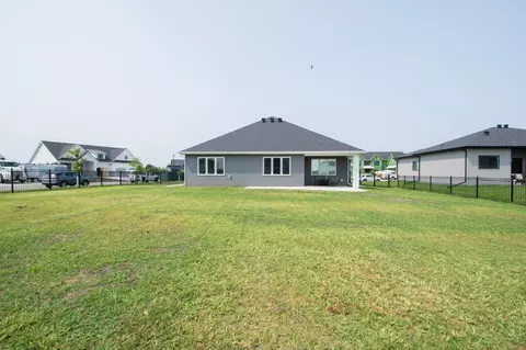 Exterior - 428 Audrey Dr, Mapleton, ND 58059 photo 5 of 8