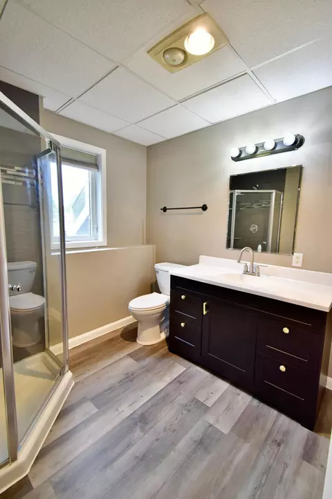 Bath - 1003 2nd St S, Cold Spring, MN 56320 photo 2 of 2