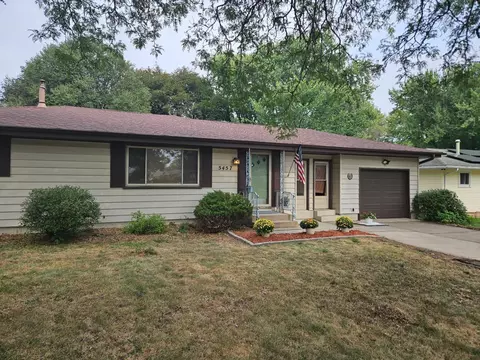 5457 Horizon Dr NE, Fridley, MN 55421