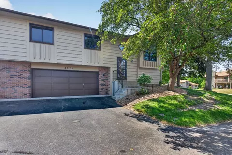 3972 Orchid Ln N, Plymouth, MN 55446