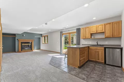 Living - 465 8th St SW, Plainview, MN 55964 photo 1 of 5