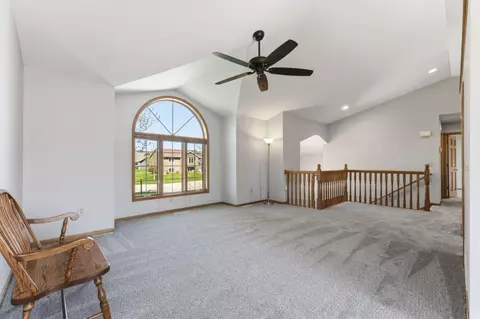 Living - 465 8th St SW, Plainview, MN 55964 photo 4 of 5